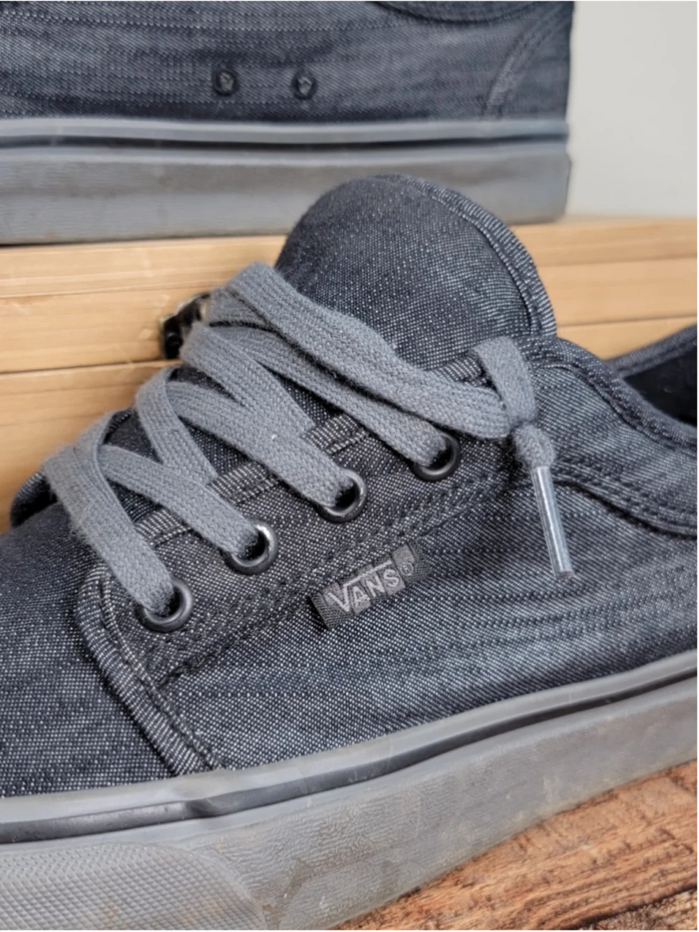 Vans 9.5 Skate Chukka Low Black Denim Gray Canvas Shoes Athletic Skater Sneakers